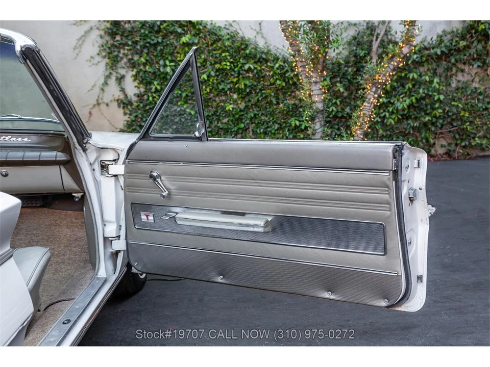 1962 Oldsmobile Cutlass 1st Gen - Image 29 of 31