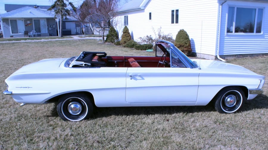 1962 Oldsmobile F-85 & Jetfire - Image 2 of 12