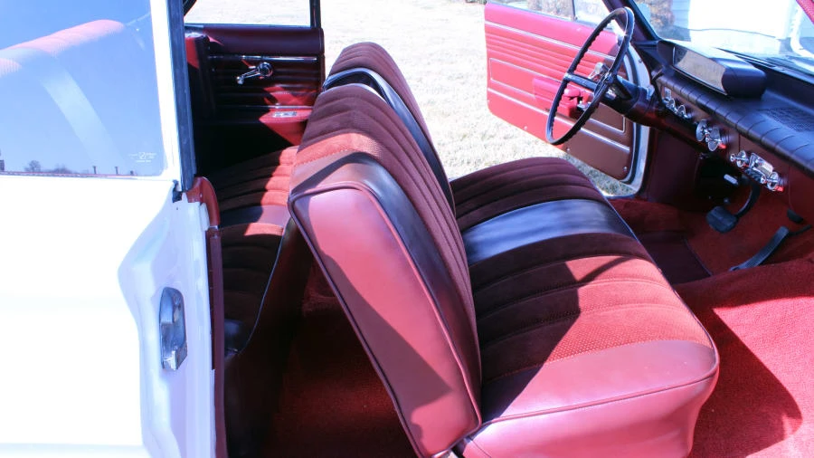 1962 Oldsmobile F-85 & Jetfire - Image 5 of 12