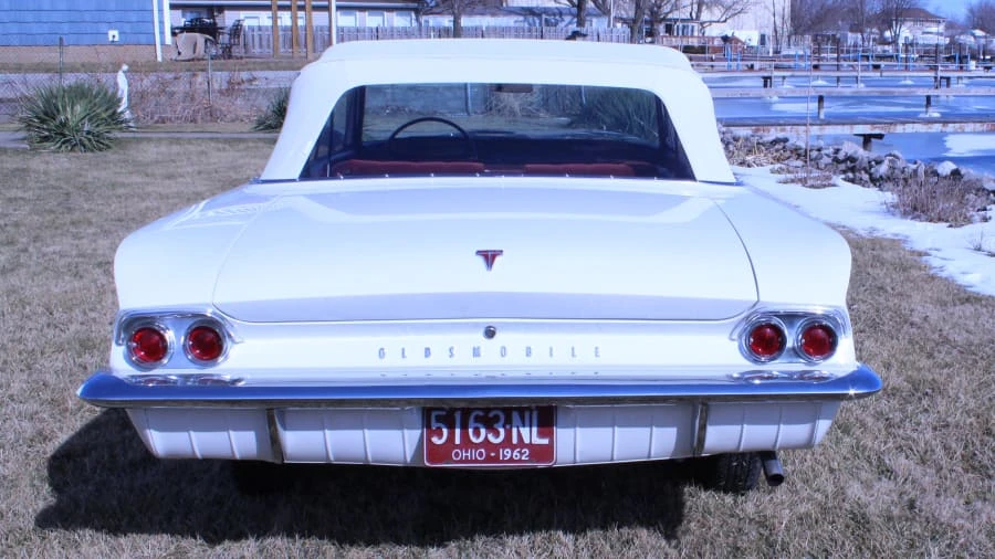 1962 Oldsmobile F-85 & Jetfire - Image 11 of 12