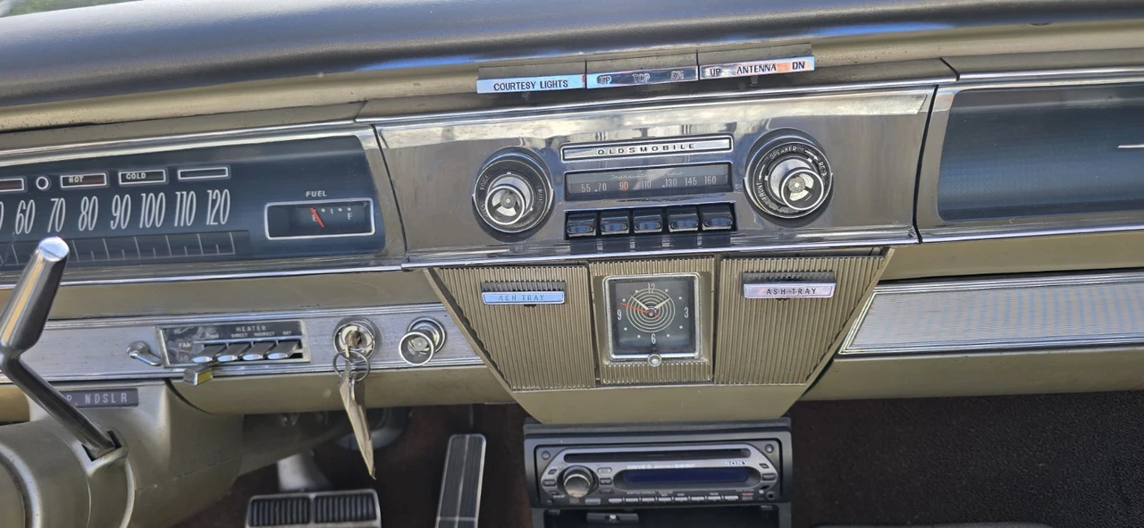 1962 Oldsmobile 98 - Image 15 of 21
