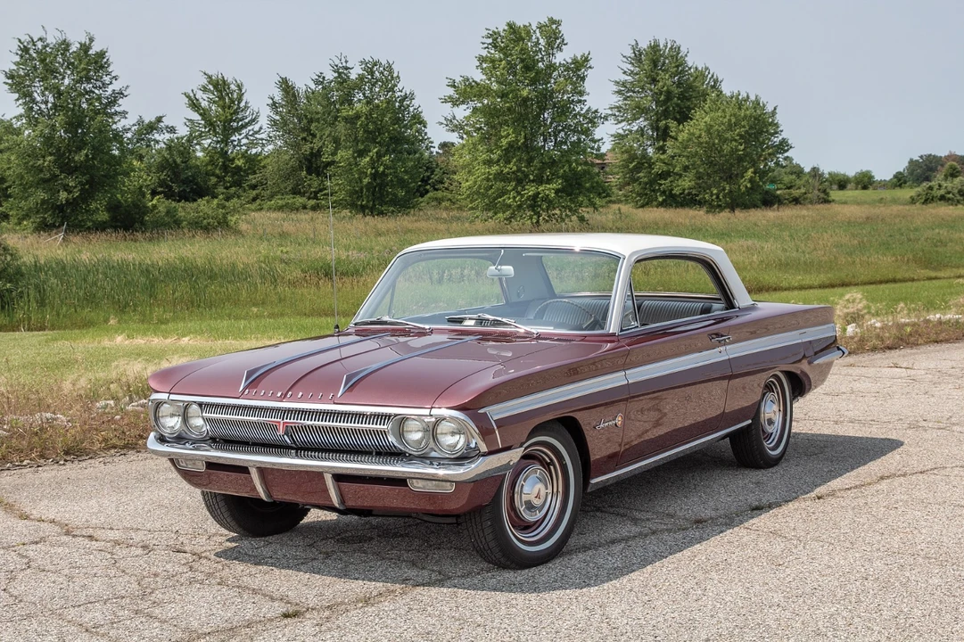 1962 Oldsmobile F-85 & Jetfire - Image 7 of 21