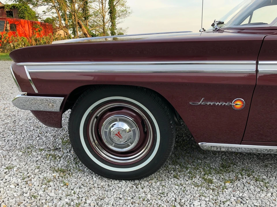 1962 Oldsmobile F-85 & Jetfire - Image 15 of 21