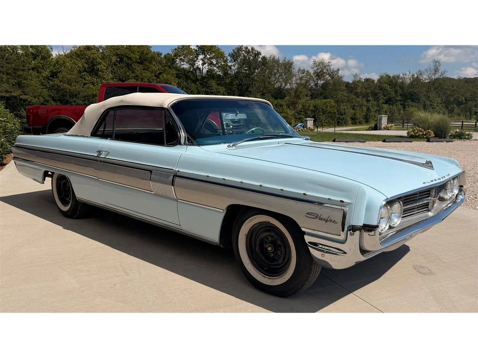 1962 Oldsmobile Starfire - Image 10 of 31