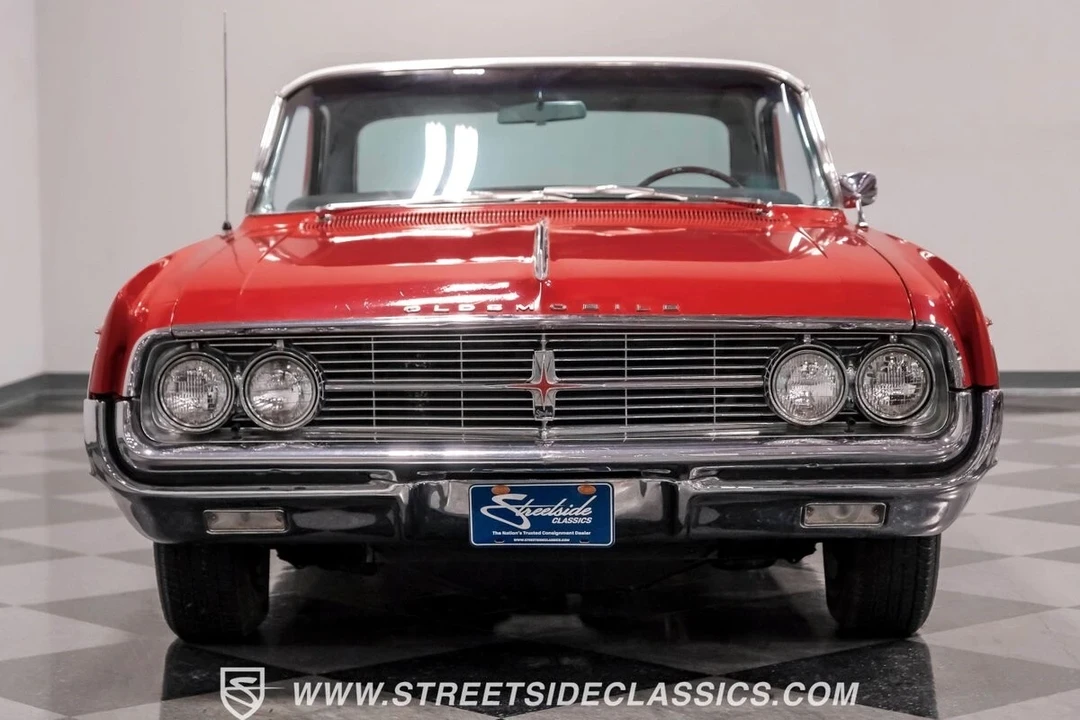 1962 Oldsmobile Starfire - Image 14 of 21