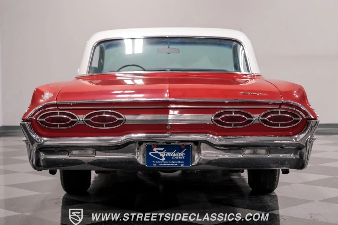 1962 Oldsmobile Starfire - Image 9 of 12