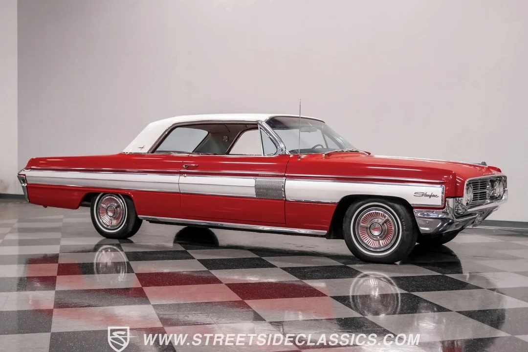 1962 Oldsmobile Starfire - Image 12 of 12