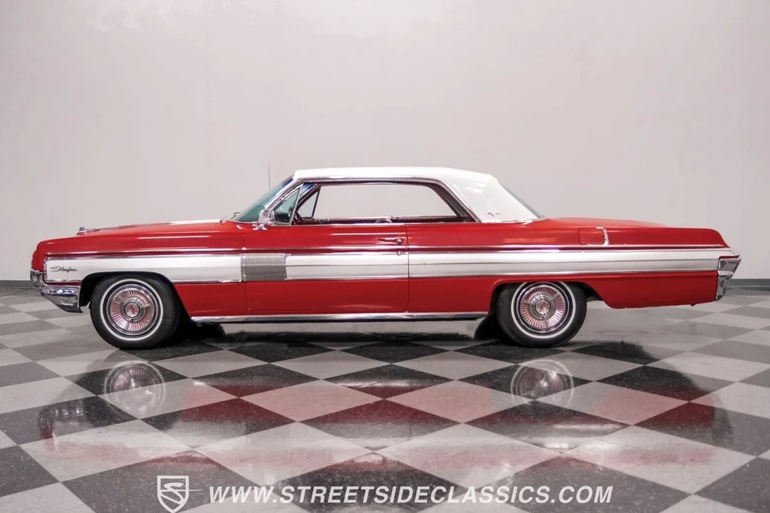 1962 Oldsmobile Starfire - Image 3 of 12