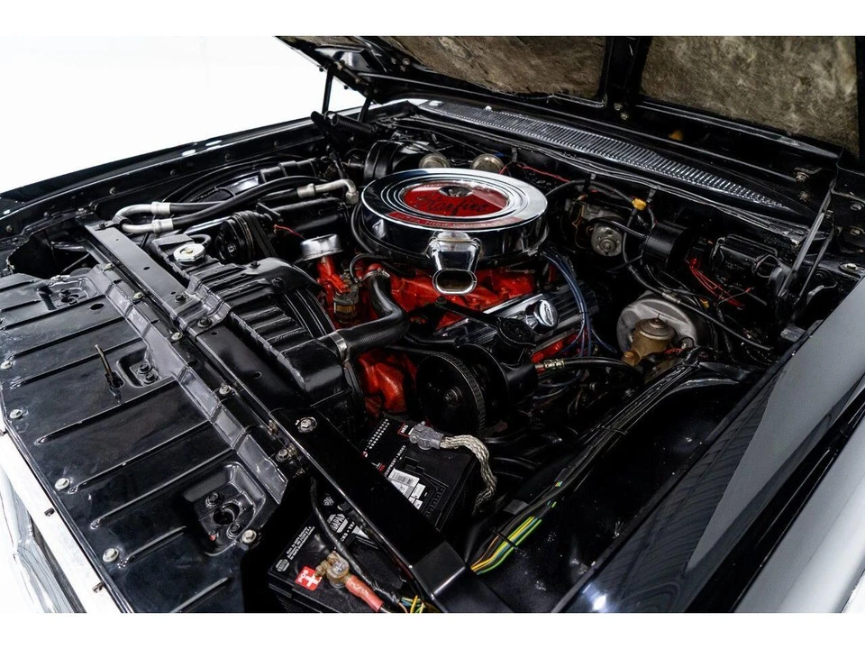1962 Oldsmobile Starfire - Image 17 of 31