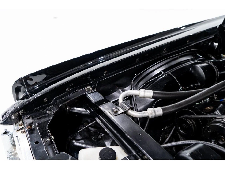 1962 Oldsmobile Starfire - Image 21 of 31