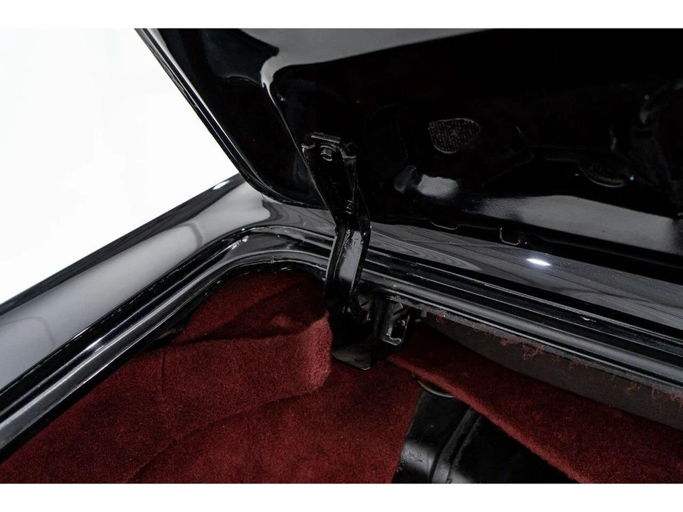 1962 Oldsmobile Starfire - Image 25 of 31