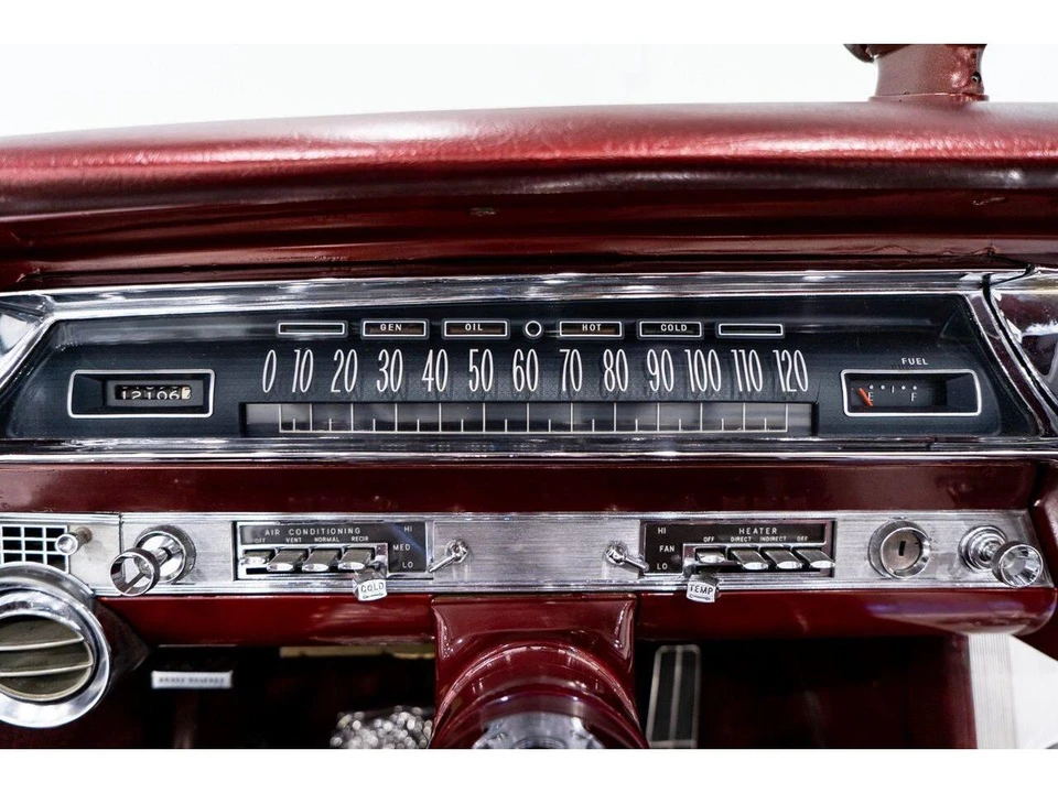 1962 Oldsmobile Starfire - Image 14 of 31