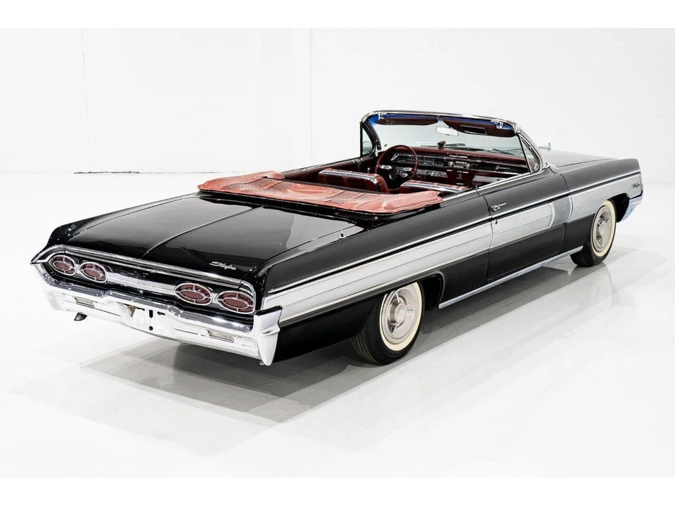 1962 Oldsmobile Starfire - Image 6 of 31