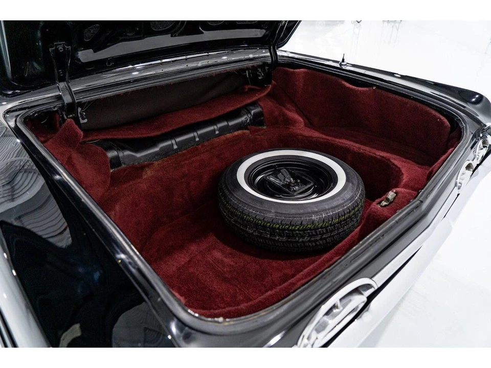 1962 Oldsmobile Starfire - Image 23 of 31