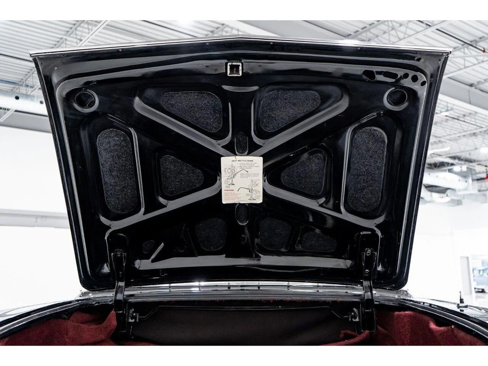 1962 Oldsmobile Starfire - Image 28 of 31