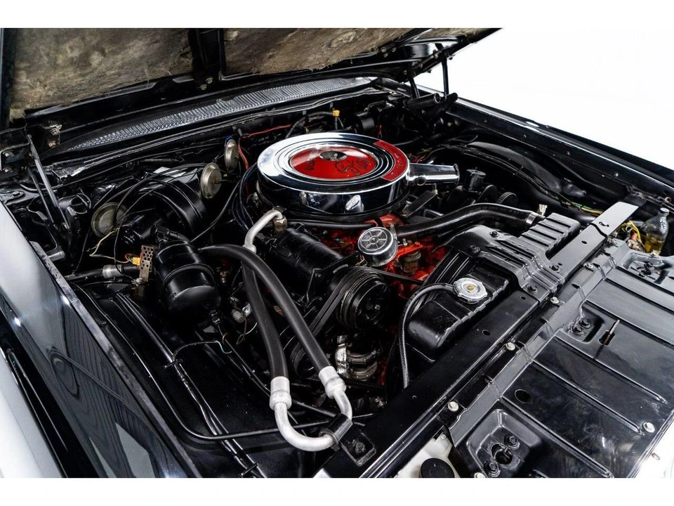 1962 Oldsmobile Starfire - Image 16 of 31