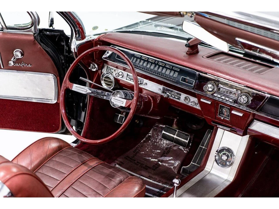 1962 Oldsmobile Starfire - Image 12 of 31