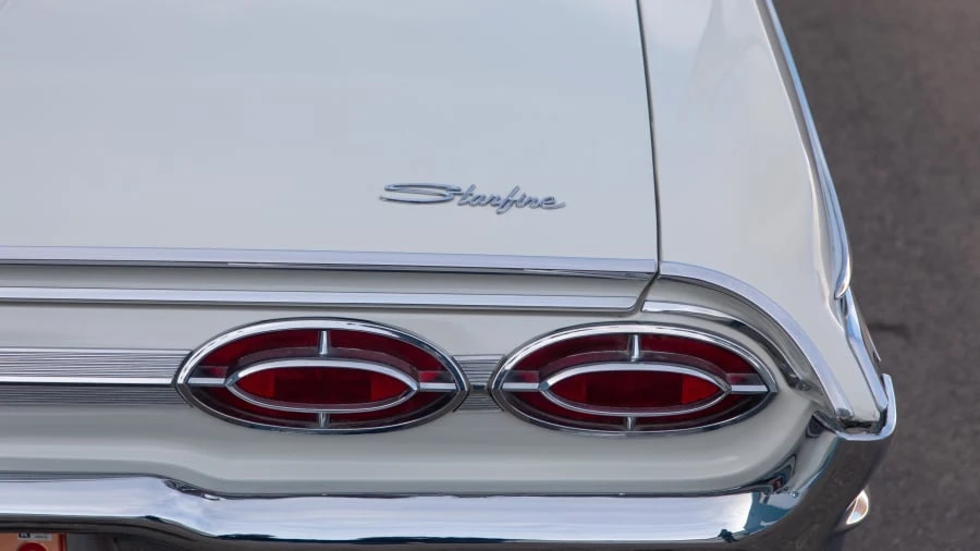 1962 Oldsmobile Starfire - Image 11 of 12