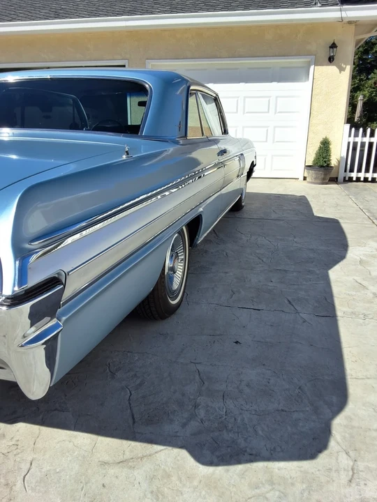 1962 Oldsmobile Starfire - Image 12 of 17