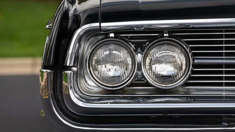 1962 Oldsmobile Starfire - Image 19 of 20