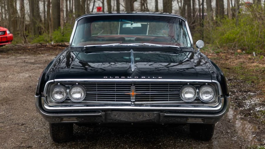 1962 Oldsmobile Starfire - Image 9 of 10