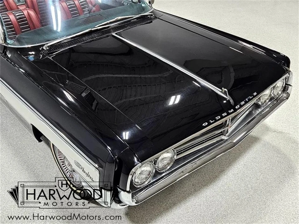 1962 Oldsmobile Starfire - Image 21 of 31
