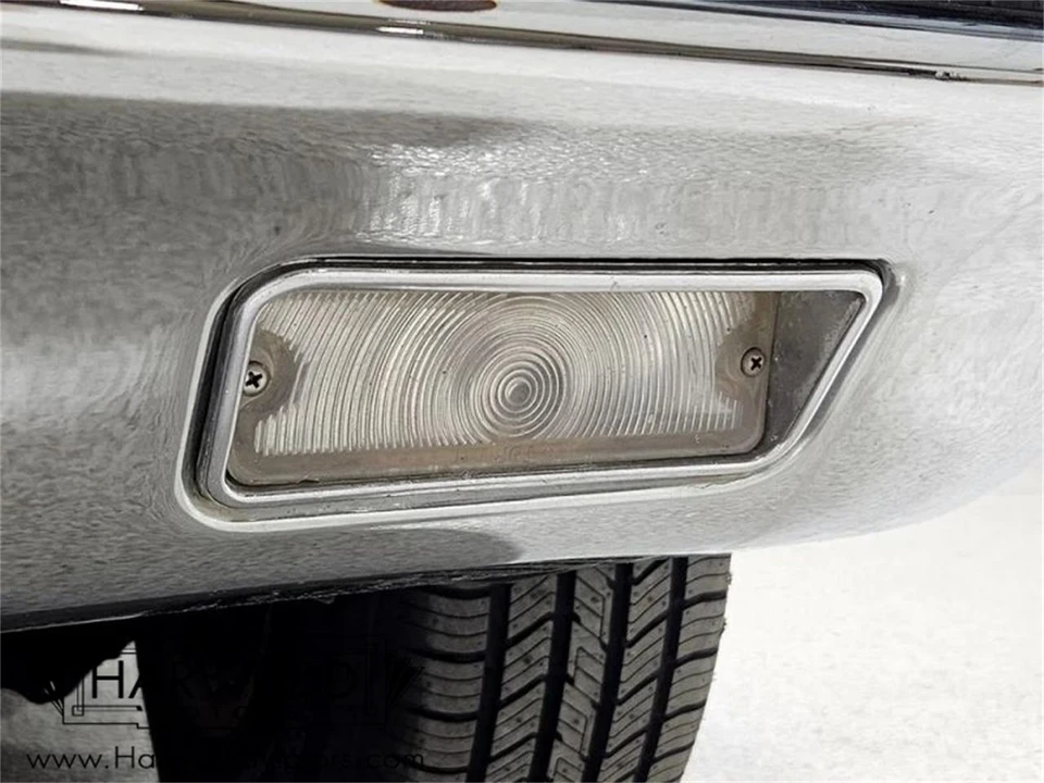 1962 Oldsmobile Starfire - Image 28 of 31