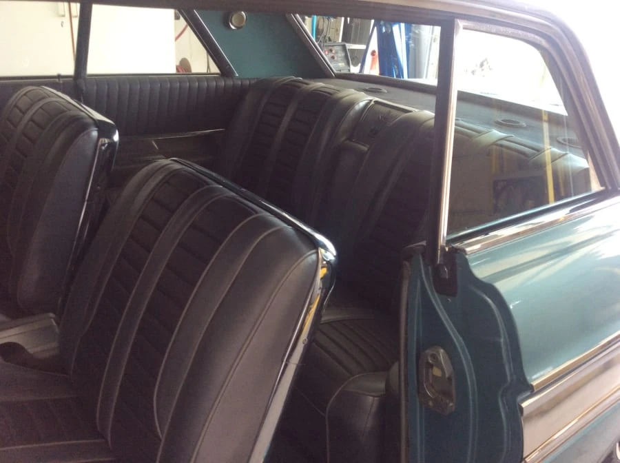 1962 Oldsmobile Starfire - Image 4 of 5