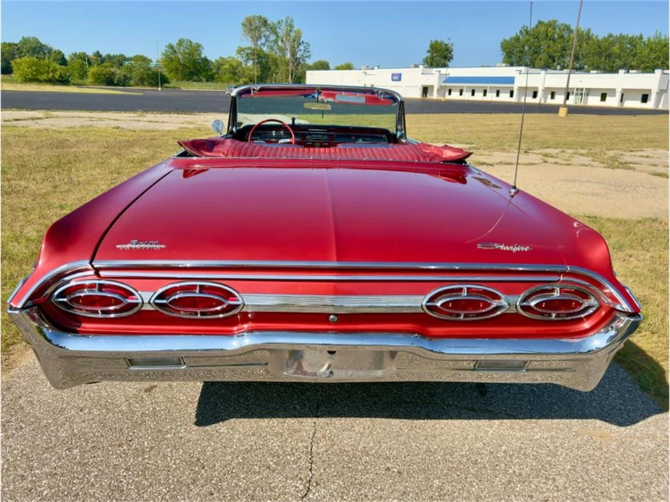 1962 Oldsmobile Starfire - Image 19 of 31