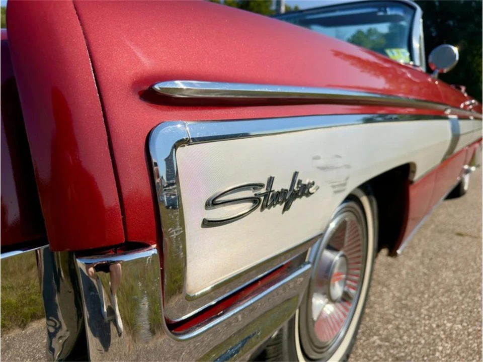 1962 Oldsmobile Starfire - Image 13 of 31