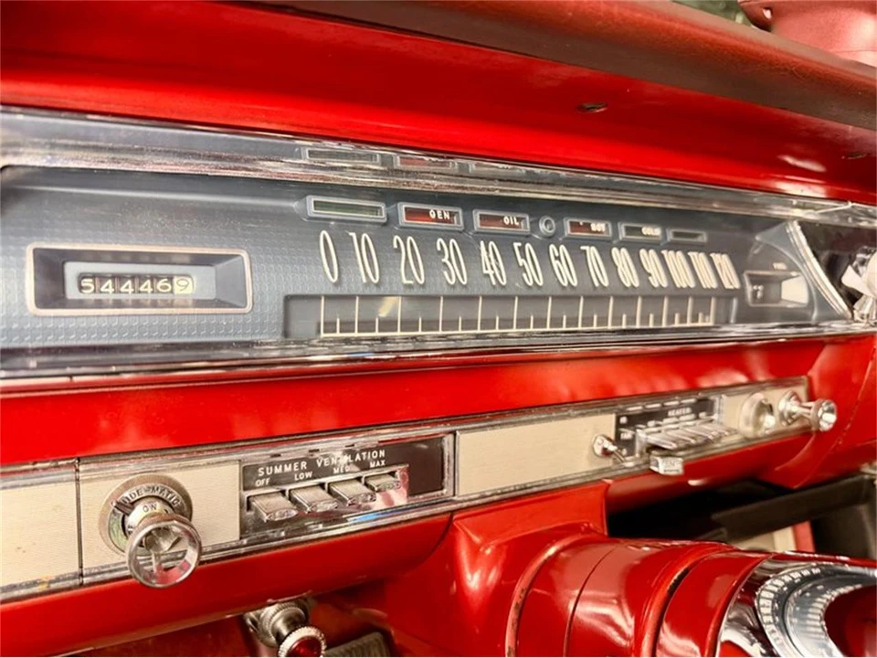 1962 Oldsmobile Starfire - Image 29 of 31