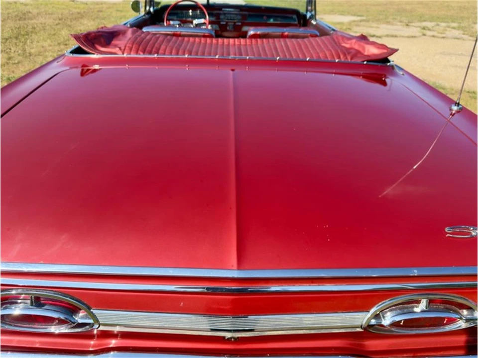 1962 Oldsmobile Starfire - Image 18 of 31