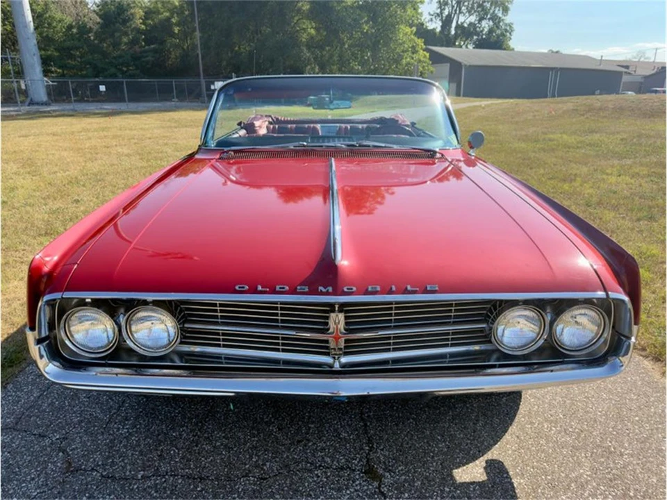1962 Oldsmobile Starfire - Image 22 of 31