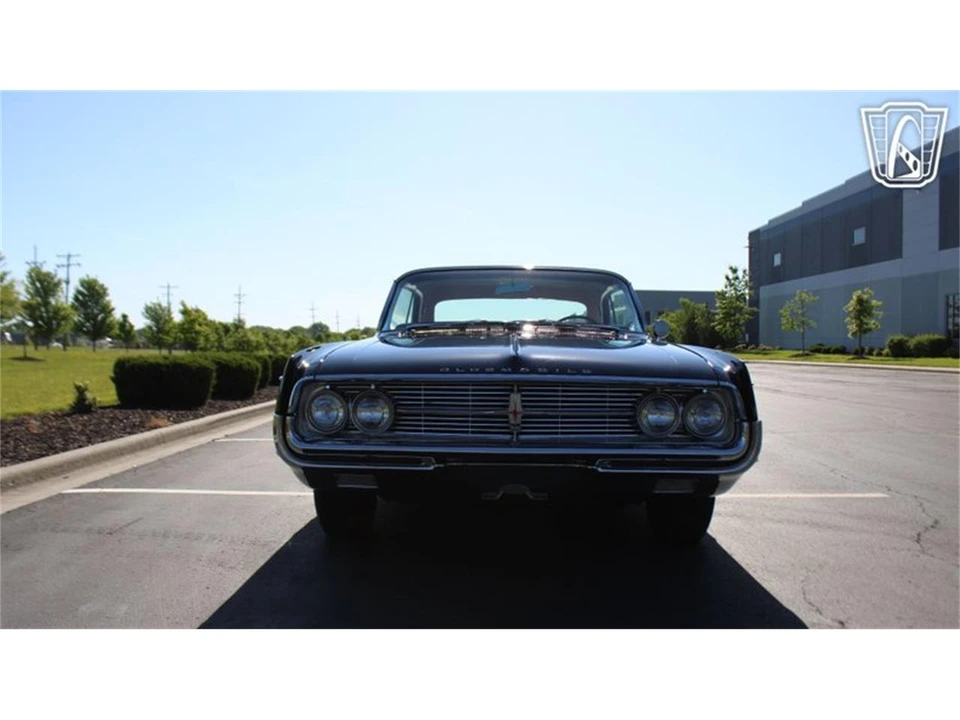 1962 Oldsmobile Starfire - Image 27 of 31