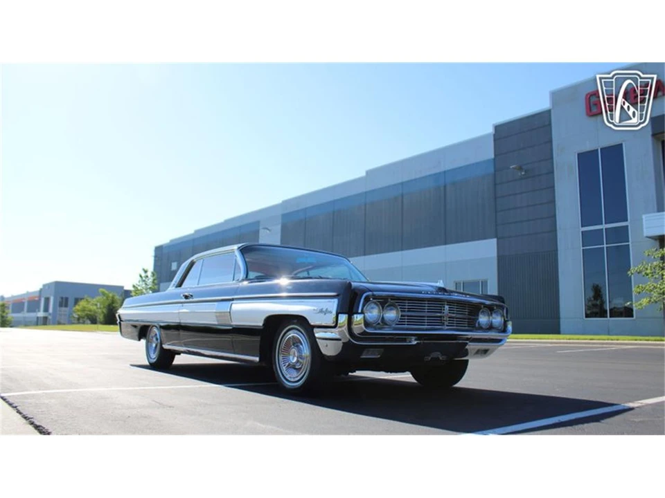 1962 Oldsmobile Starfire - Image 23 of 31