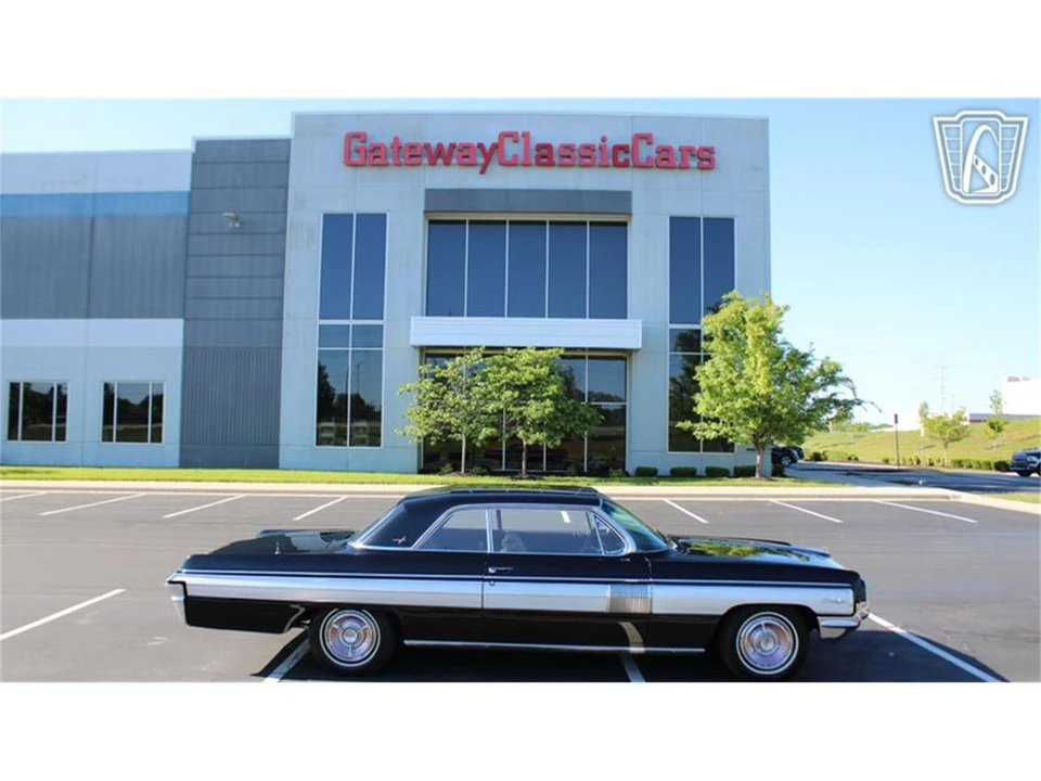 1962 Oldsmobile Starfire - Image 18 of 31