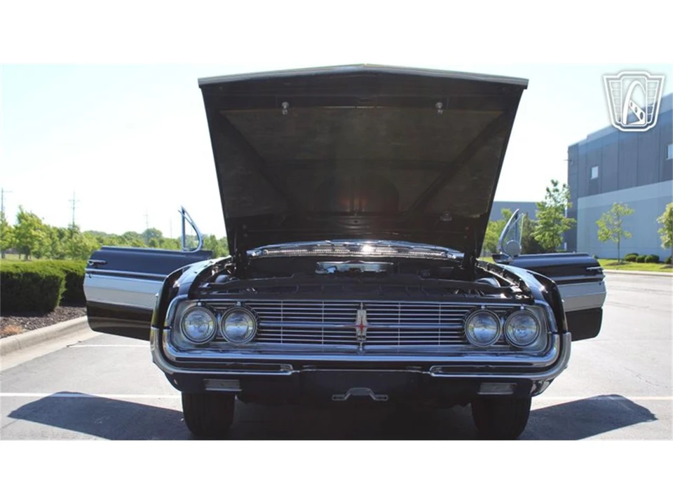 1962 Oldsmobile Starfire - Image 29 of 31