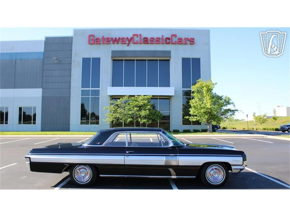 1962 Oldsmobile Starfire - Image 19 of 31