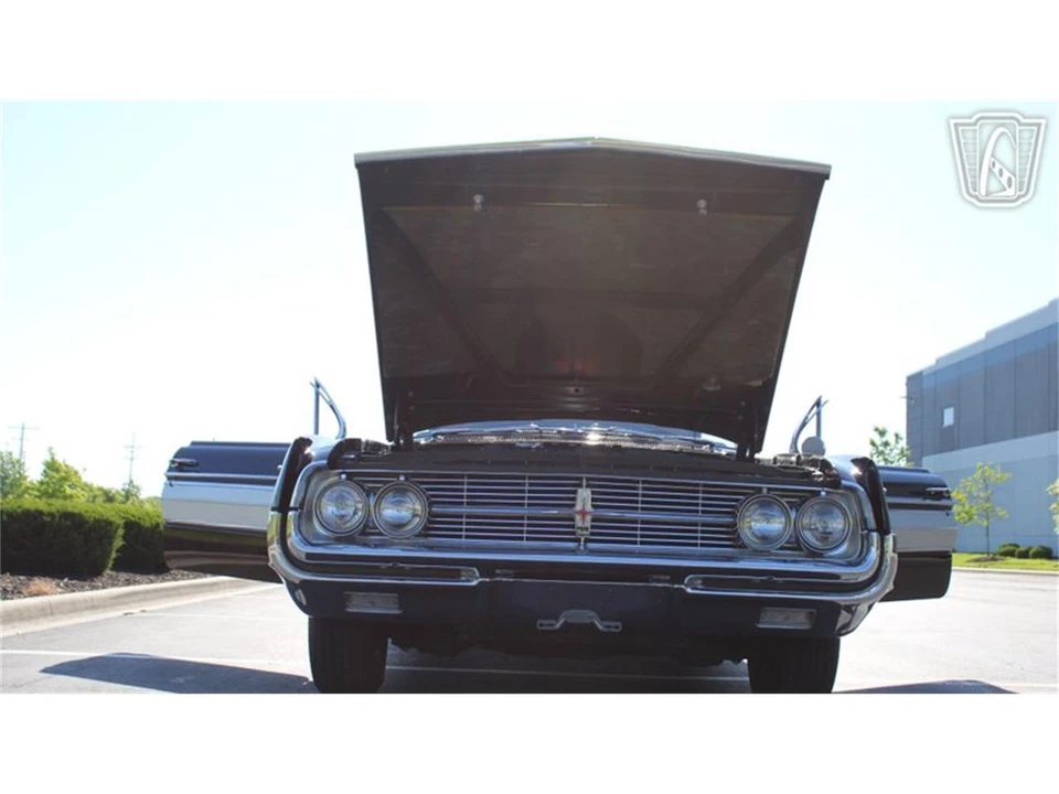 1962 Oldsmobile Starfire - Image 30 of 31