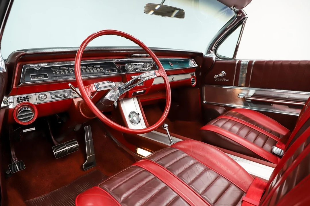 1962 Oldsmobile Starfire - Image 2 of 12
