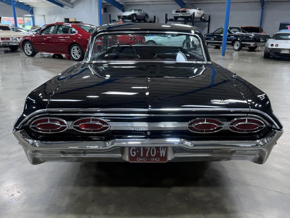 1962 Oldsmobile Starfire - Image 4 of 31