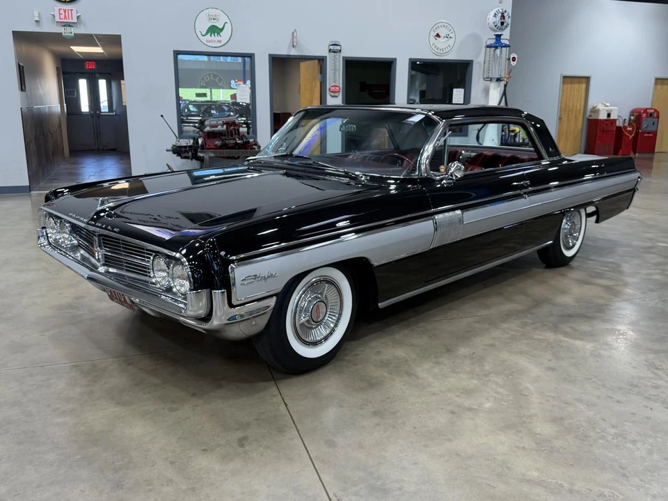 1962 Oldsmobile Starfire - Image 7 of 31