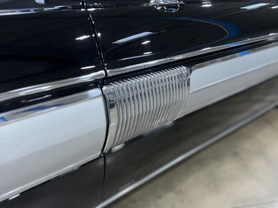 1962 Oldsmobile Starfire - Image 14 of 31