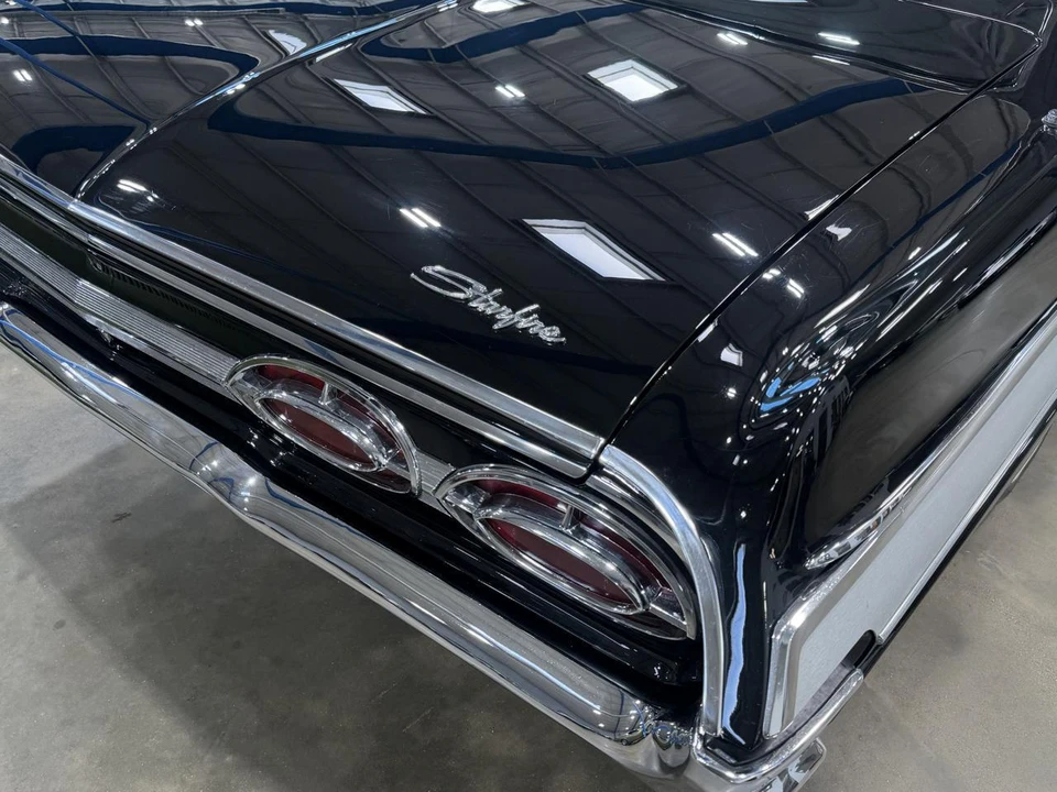 1962 Oldsmobile Starfire - Image 9 of 31