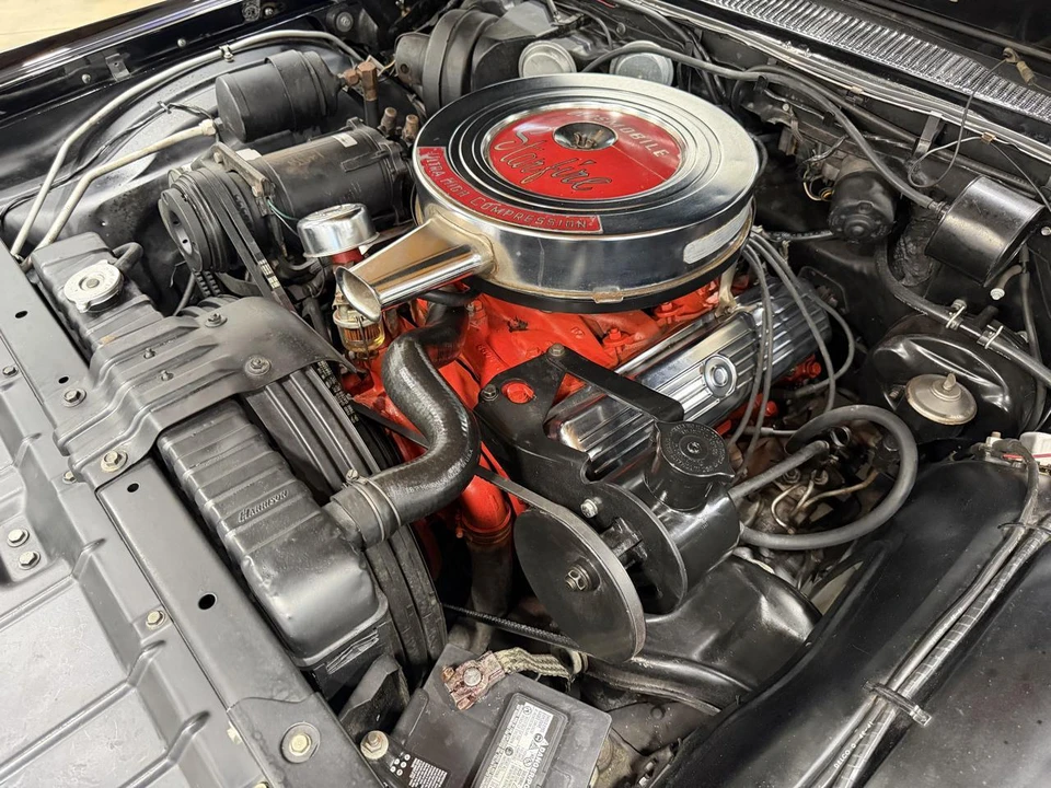 1962 Oldsmobile Starfire - Image 19 of 31