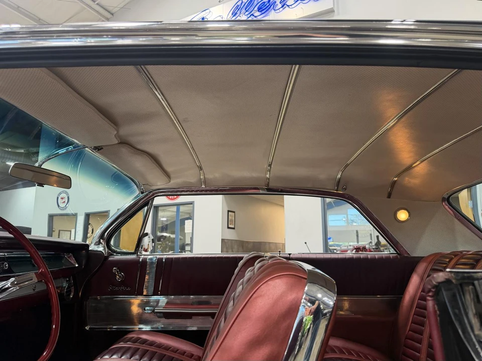 1962 Oldsmobile Starfire - Image 29 of 31