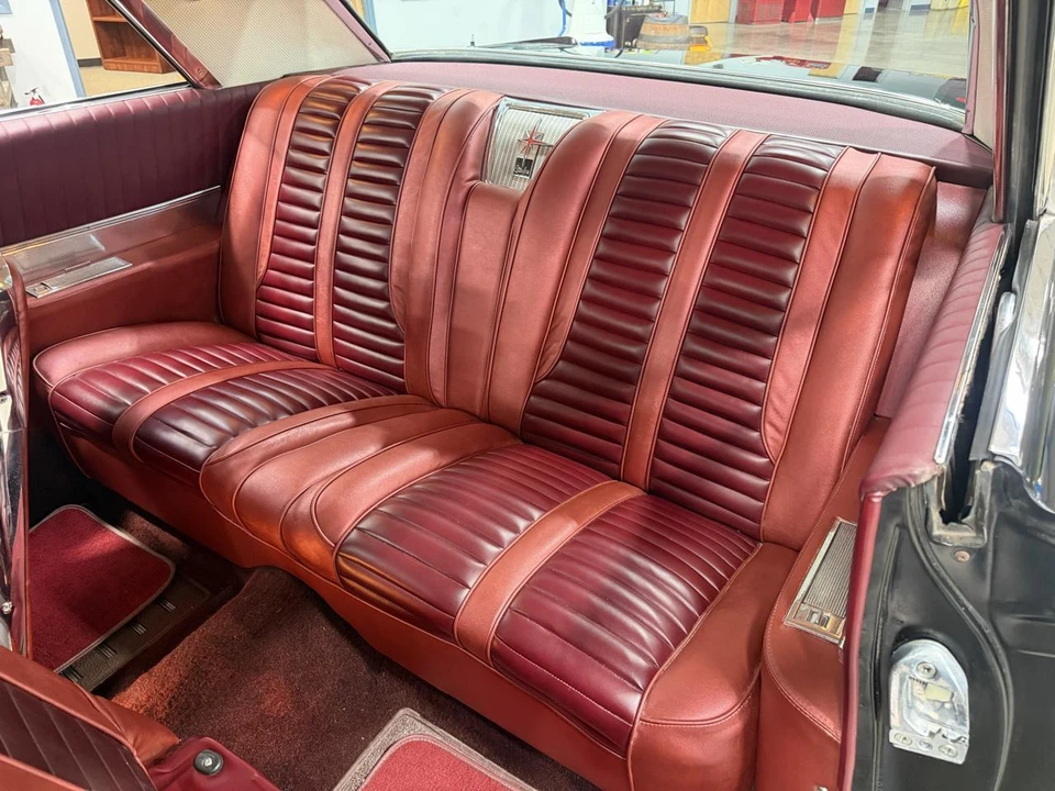 1962 Oldsmobile Starfire - Image 30 of 31