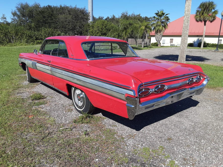 1962 Oldsmobile Starfire - Image 3 of 14