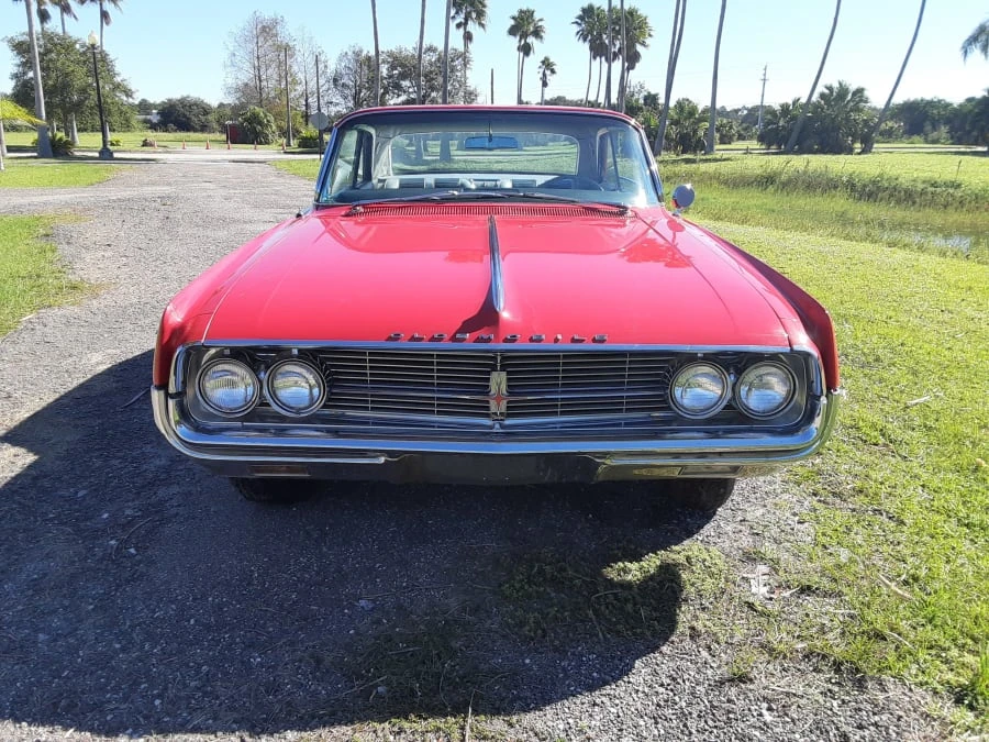 1962 Oldsmobile Starfire - Image 7 of 14