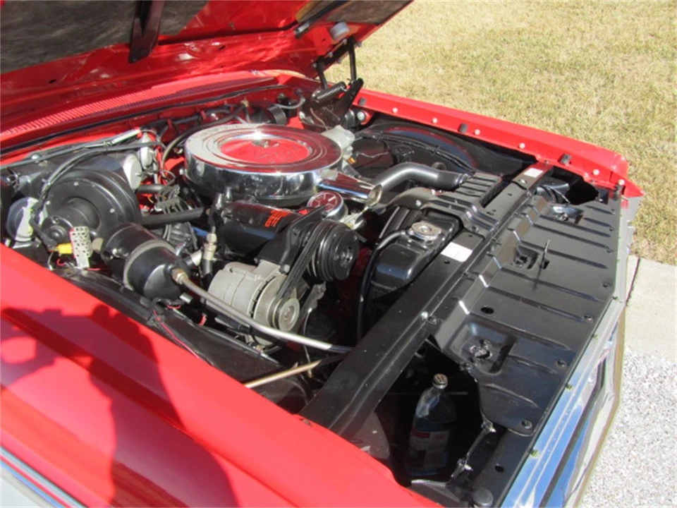 1962 Oldsmobile Starfire - Image 9 of 31